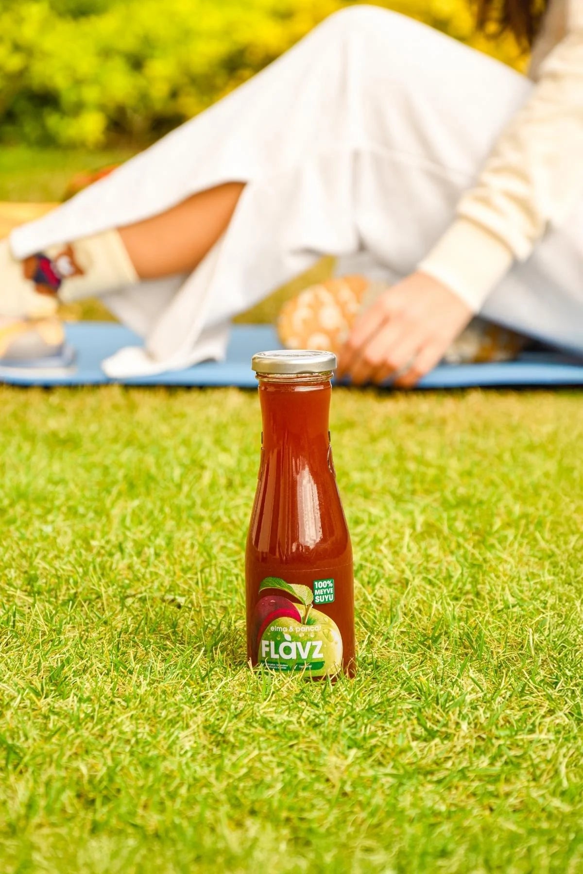 Flavz %100 Doğal Elma & Pancar Meyve Suyu - 640ml Cam Şişe Ürün ikincil görseli
